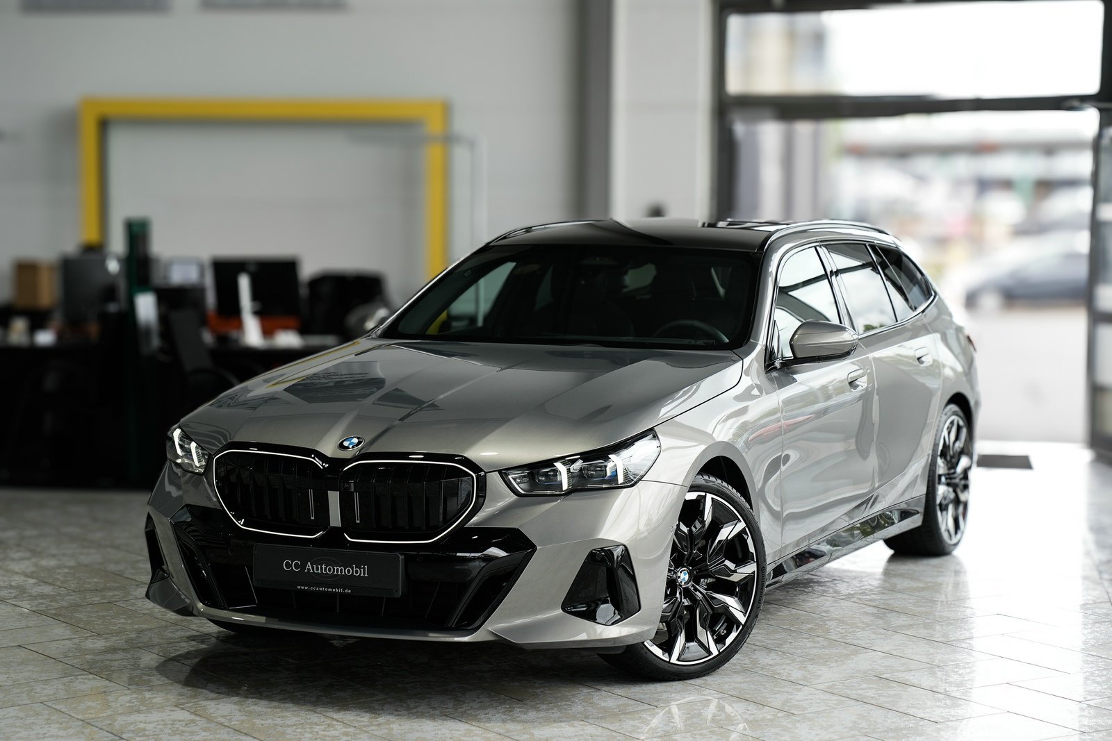 BMW 520 d xDrive Touring M Sport 1