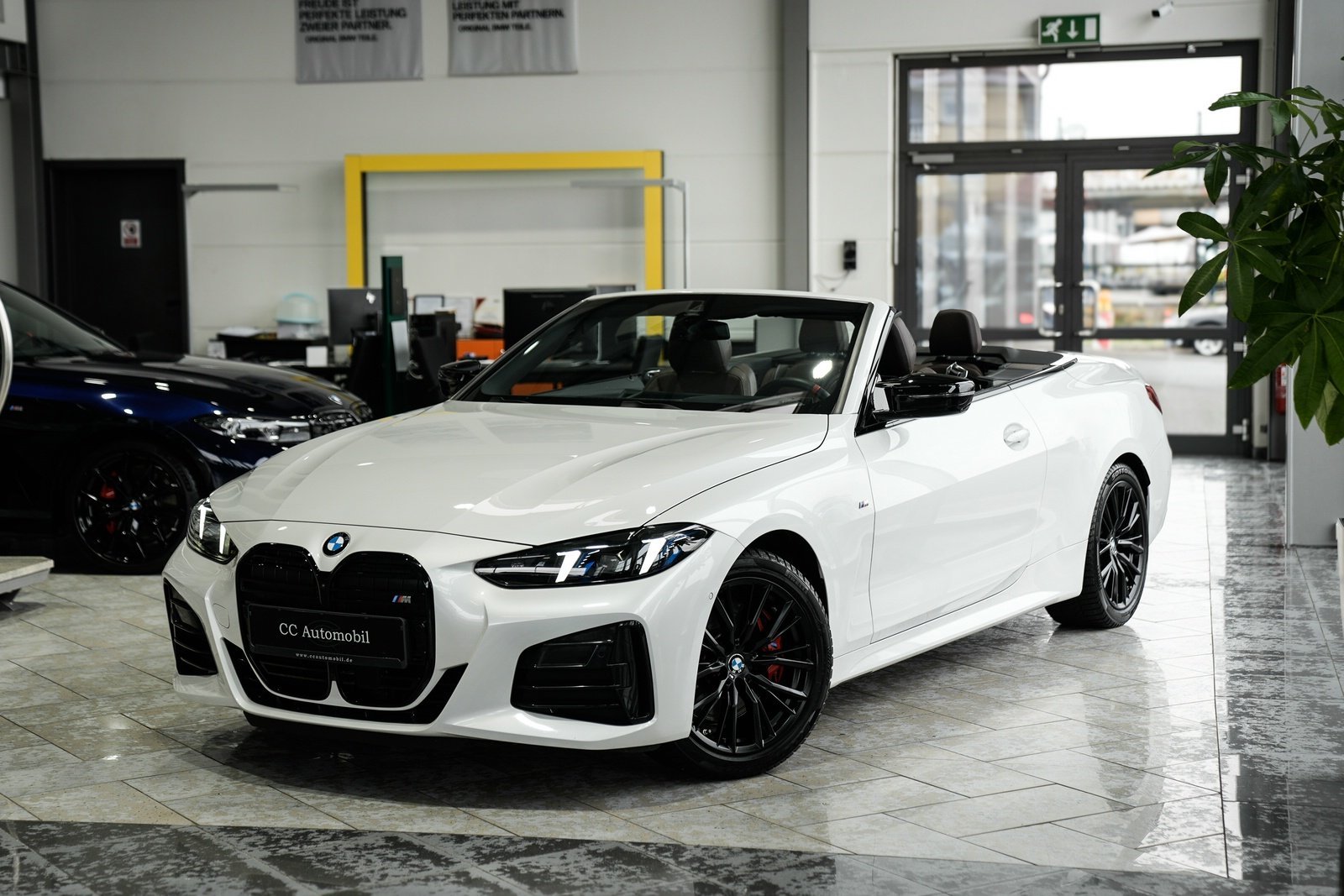 BMW M440 i xDrive Cabrio M SPORT PRO 1