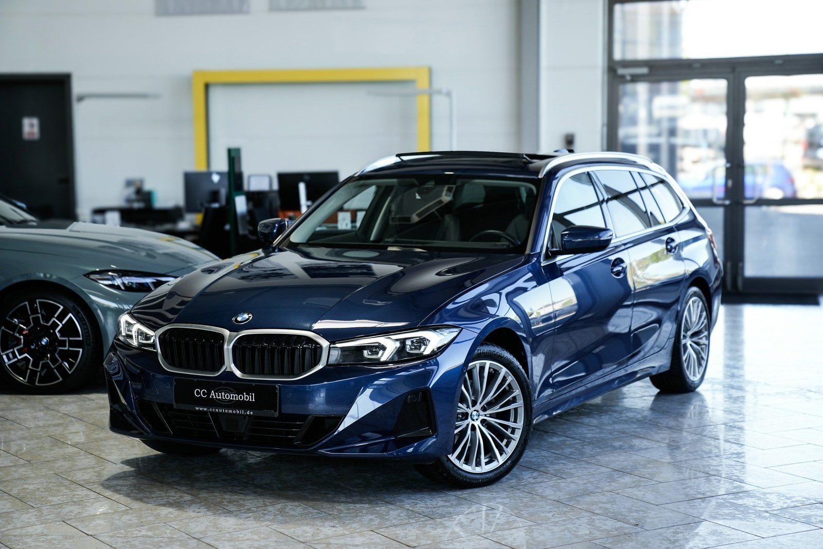 BMW 320 d xDrive Touring 1