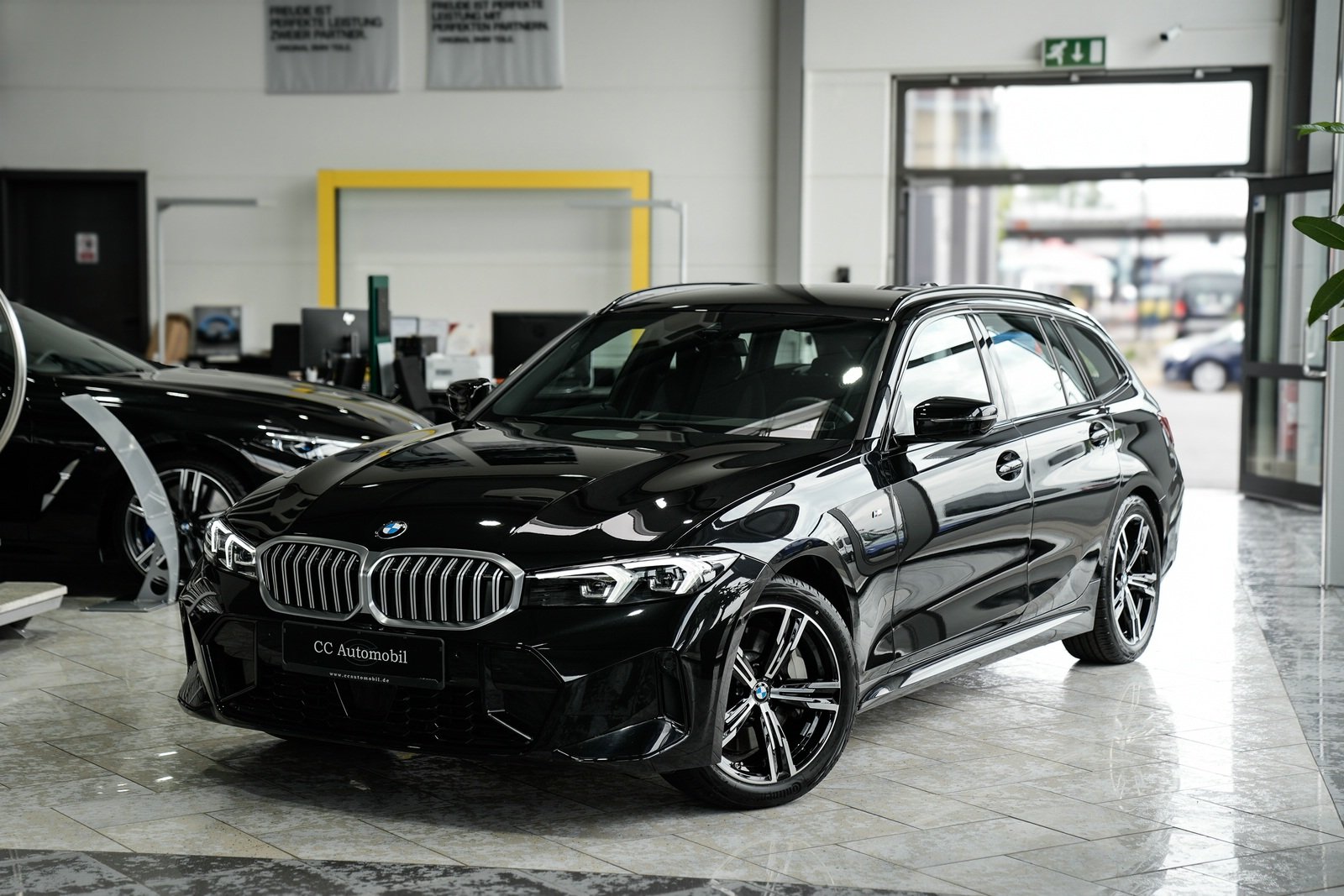BMW 330 i xDrive M Sport Touring