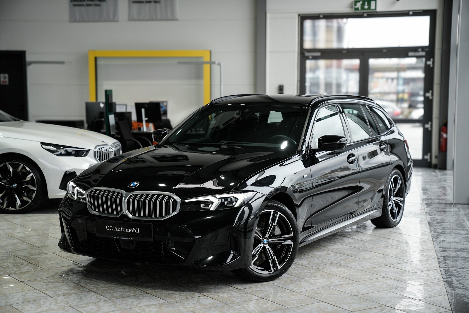 BMW 330 i xDrive Touring M Sport