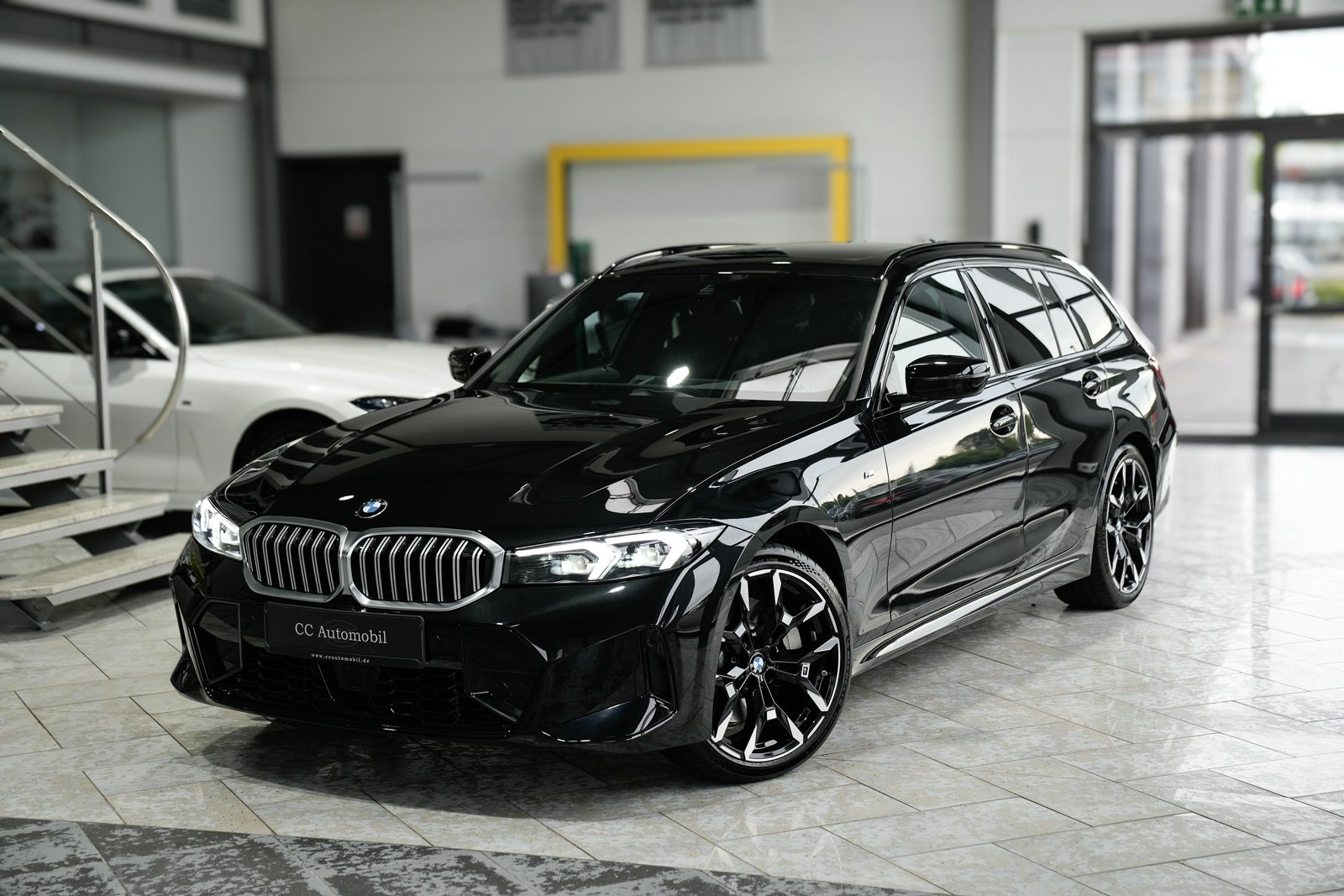 BMW 330 i xDrive Touring M Sport